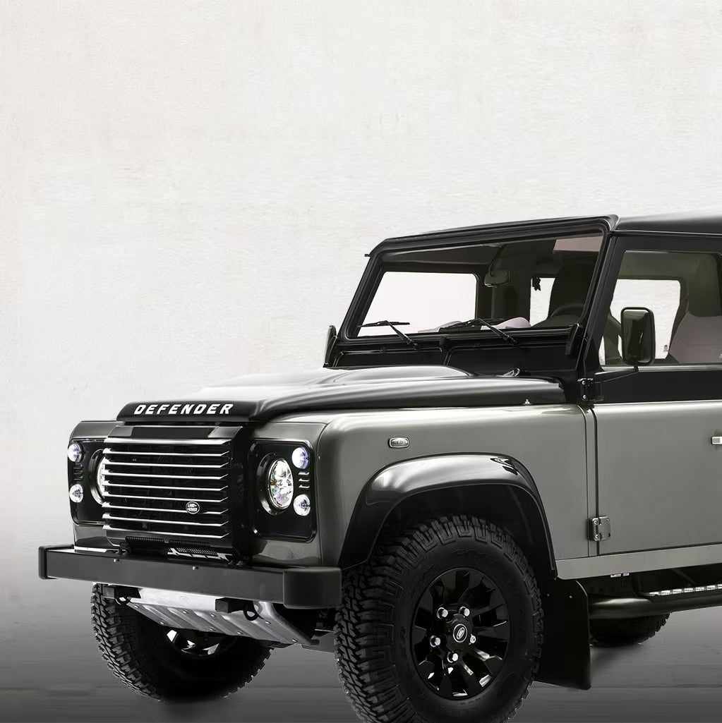 Land Rover Defender électrique Bymoss — gris 3/4 avant